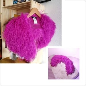 Versus Versace Vibrant Hot Pink Mongolian Lamb Fur Detachable Collar Rare Sample